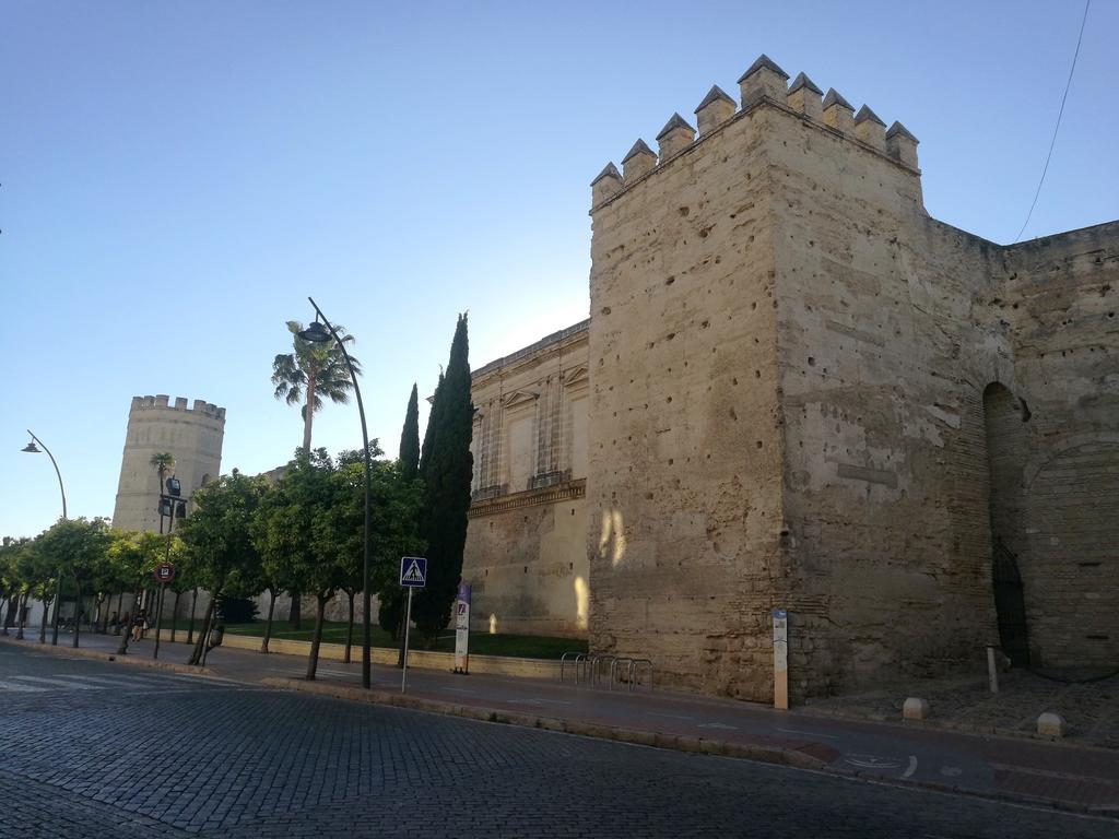 Duplex Ancha Con Wifi Y Parking Apartamento Jerez de la Frontera Exterior foto